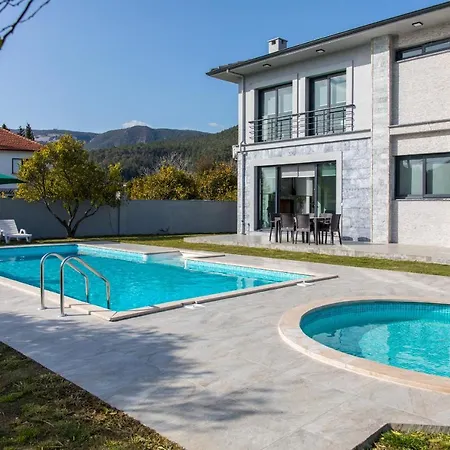 Tanem Atakoy Daily Weekly Villa *